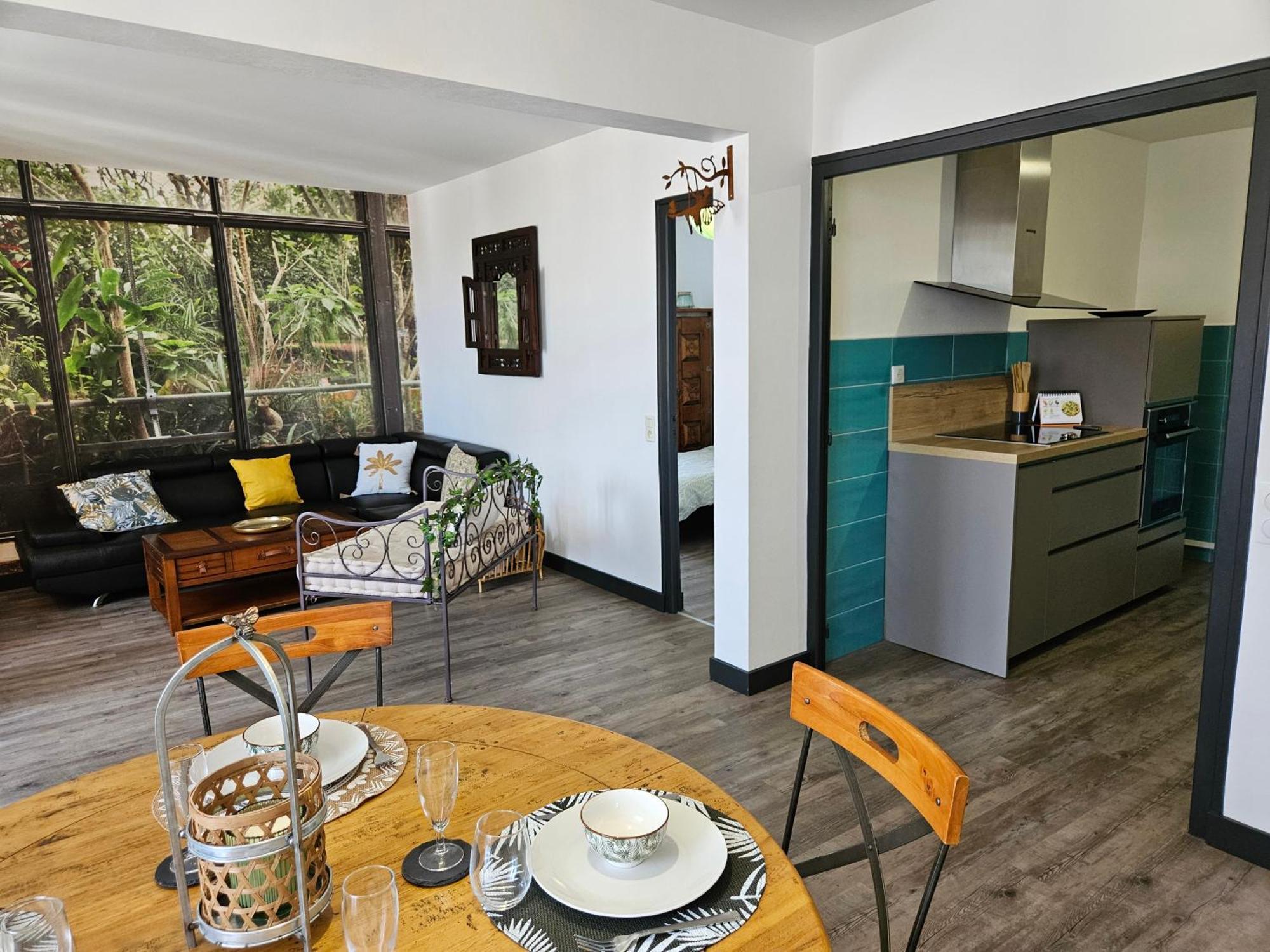 Appartement Le Jardin Imaginaire Champagnole Luaran gambar