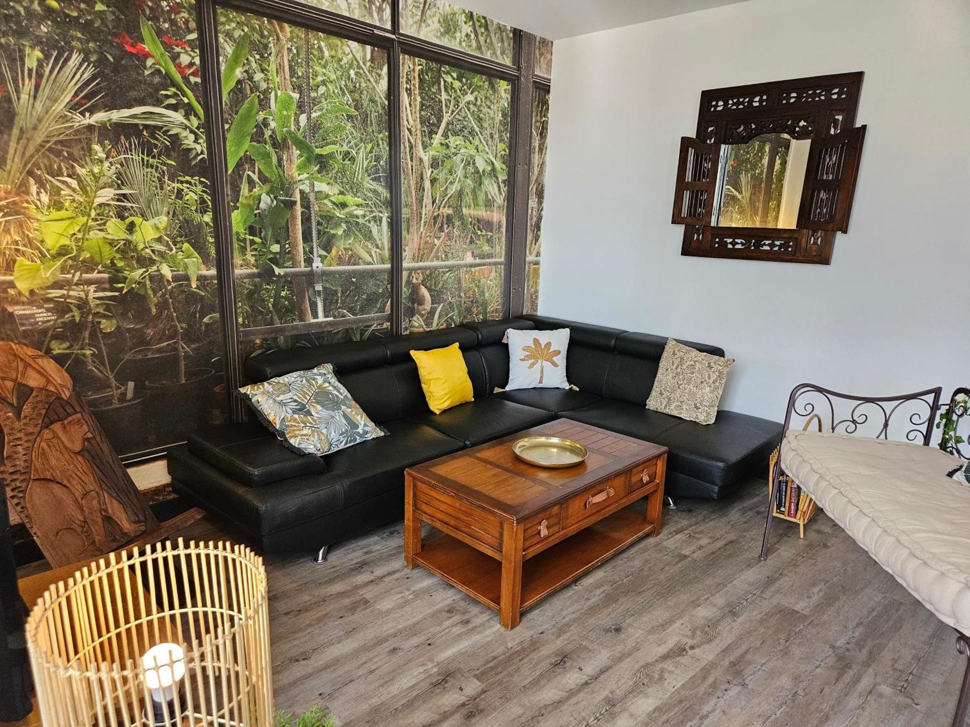 Appartement Le Jardin Imaginaire Champagnole Luaran gambar